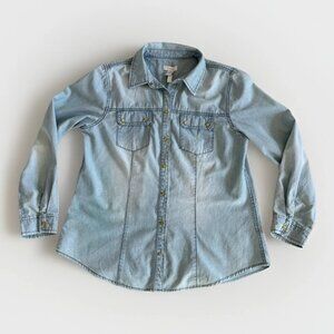 Chico’s Women’s Size 1 Light Wash Denim Shirt Snap Front Long Sleeve